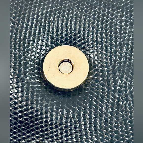 Salvatore Ferragamo BLACK Lizard
Embossed Leather Gancini Flap Crossbody Bag - Picture 9 of 14